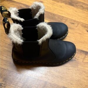 Dr. Martens Kids Black Chelsea Boots with Cream Faux-Fur Trim